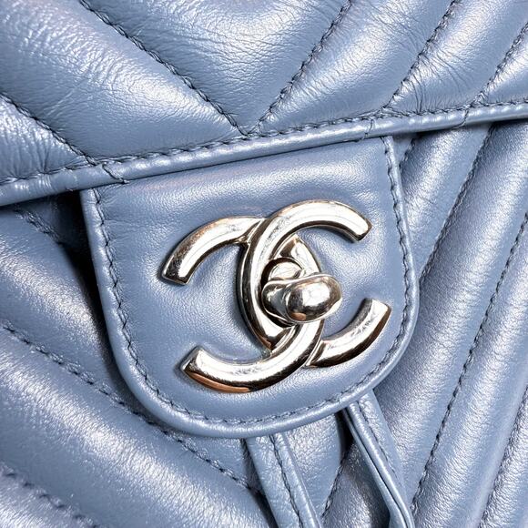 Chanel Chevron Small Urban Spirit Backpack Blue - Picture 15 of 16